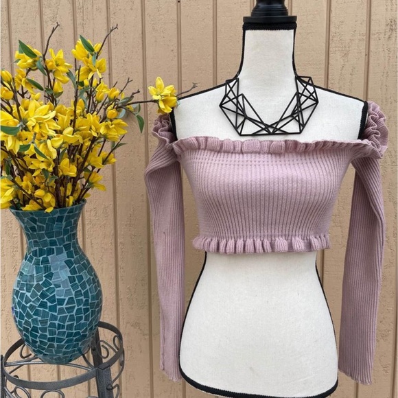 PrettyLittleThing Sweaters - Pretty little thing Crop sweater soft knitted ruffles